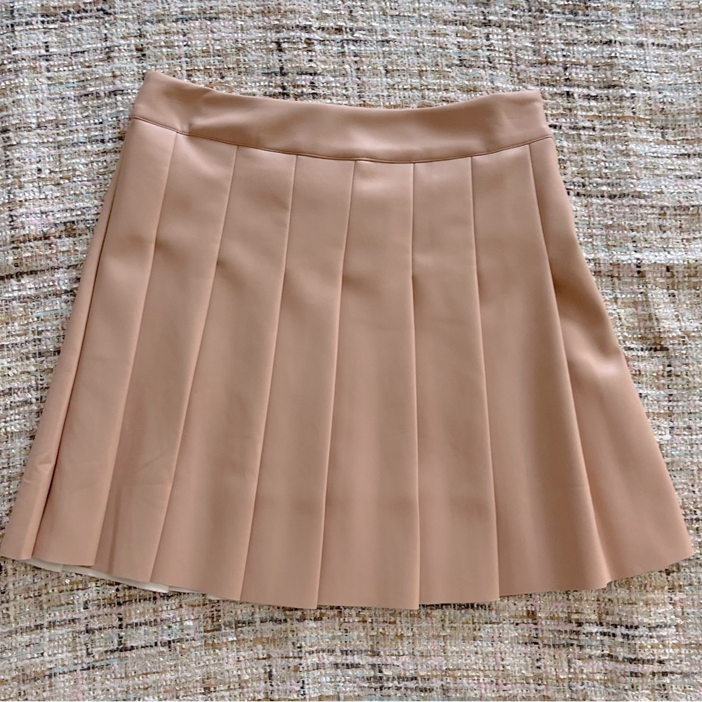 Pleated faux leather skirt in three dreamy colors
